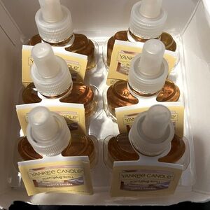 8 Yankee candle plug in refills